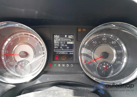 2014 Chrysler Town & Country Touring from USA, damaged, VIN 2C4RC1BGXER207409